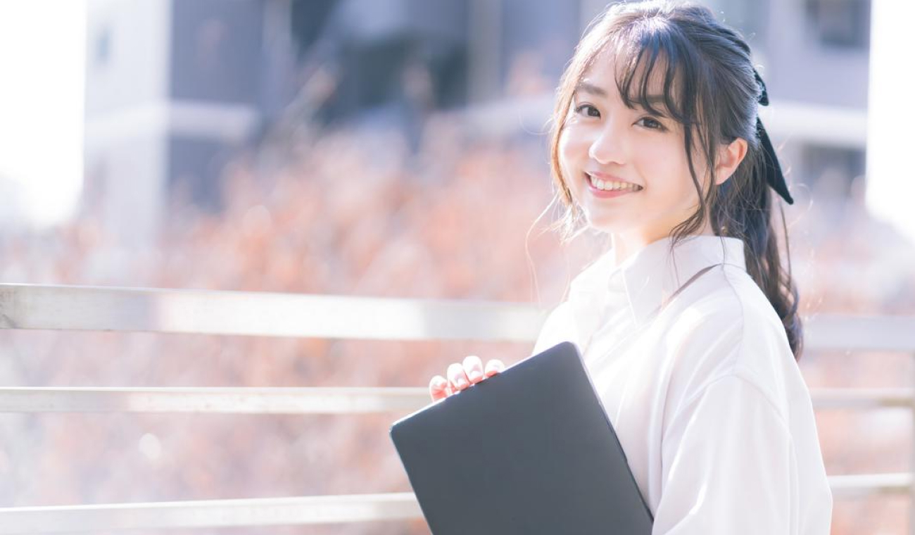 そのホームページ、10年前のままで大丈夫ですか??